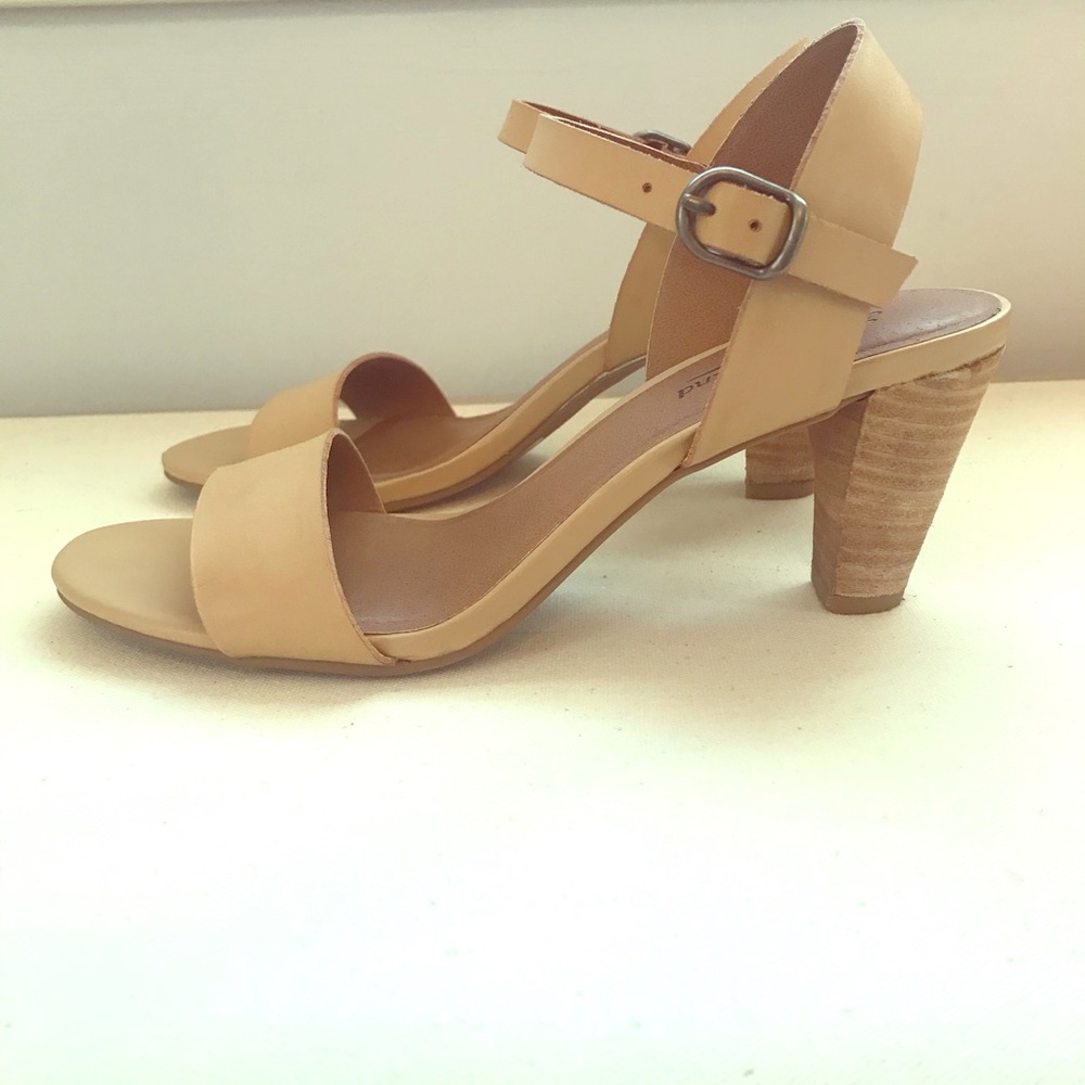 Lucky Brand Ankle Strap Heel - Tan